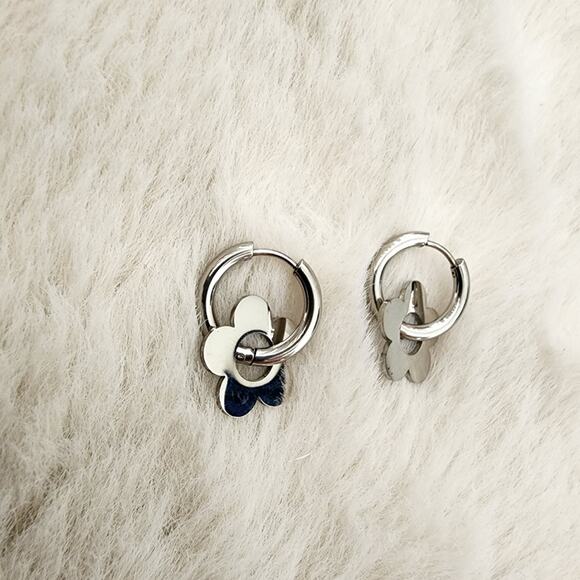 NEW Silver Flower Clover Huggie Hoop Earrings - Picture 6 of 8